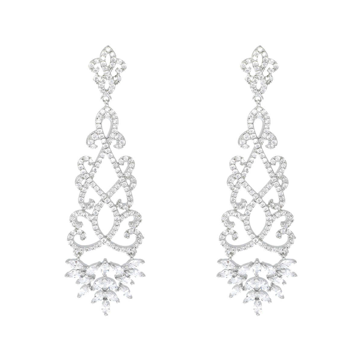 حلق مجوهرات فاخر وطويل بأسلوب الثريا الملكي الكلاسيكي Long luxurious chandelier-style earrings featuring a classic, regal design.