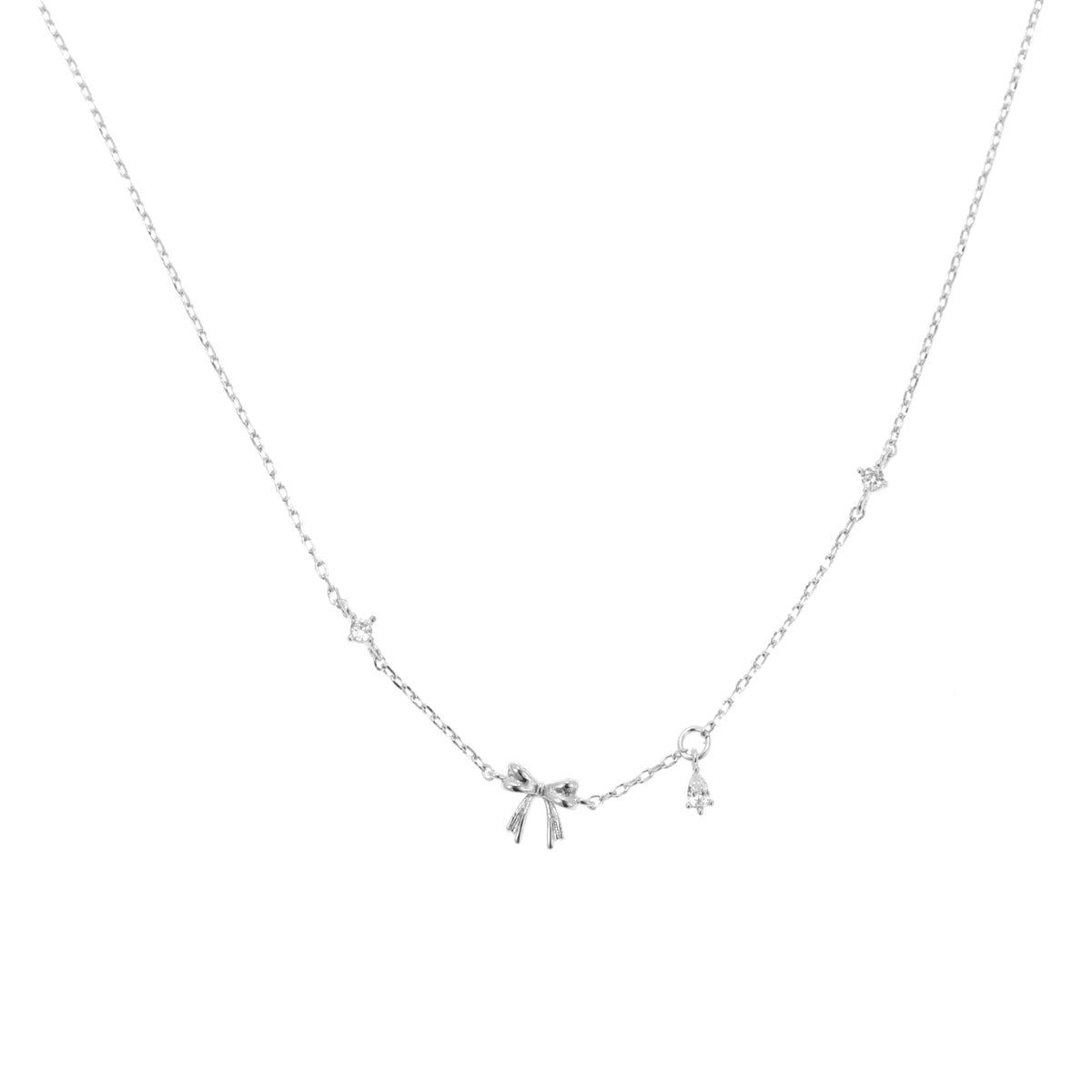 قلادة بتعليقة فيونكة رقيقة Delicate Bow Charm Necklace